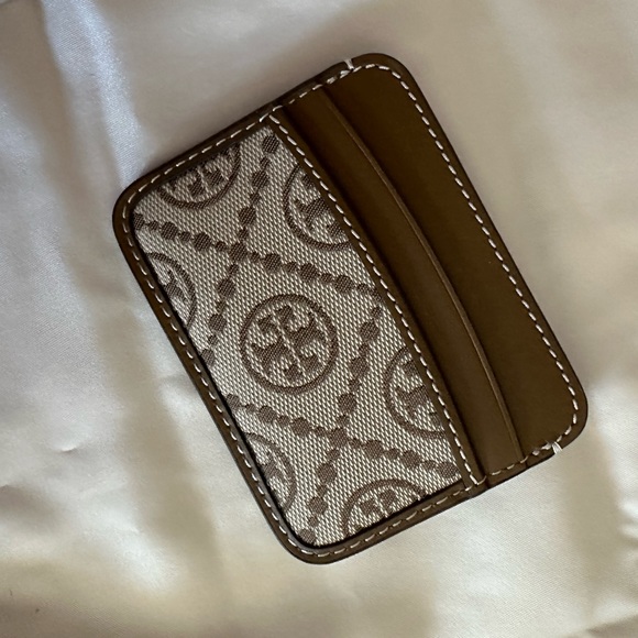New Tory Burch monogram cardholder tan - Picture 3 of 3